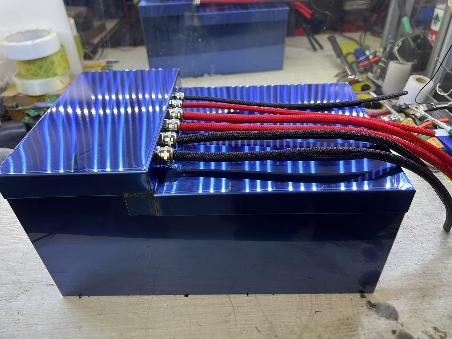 84v50ah BMS300a, 1800a peak