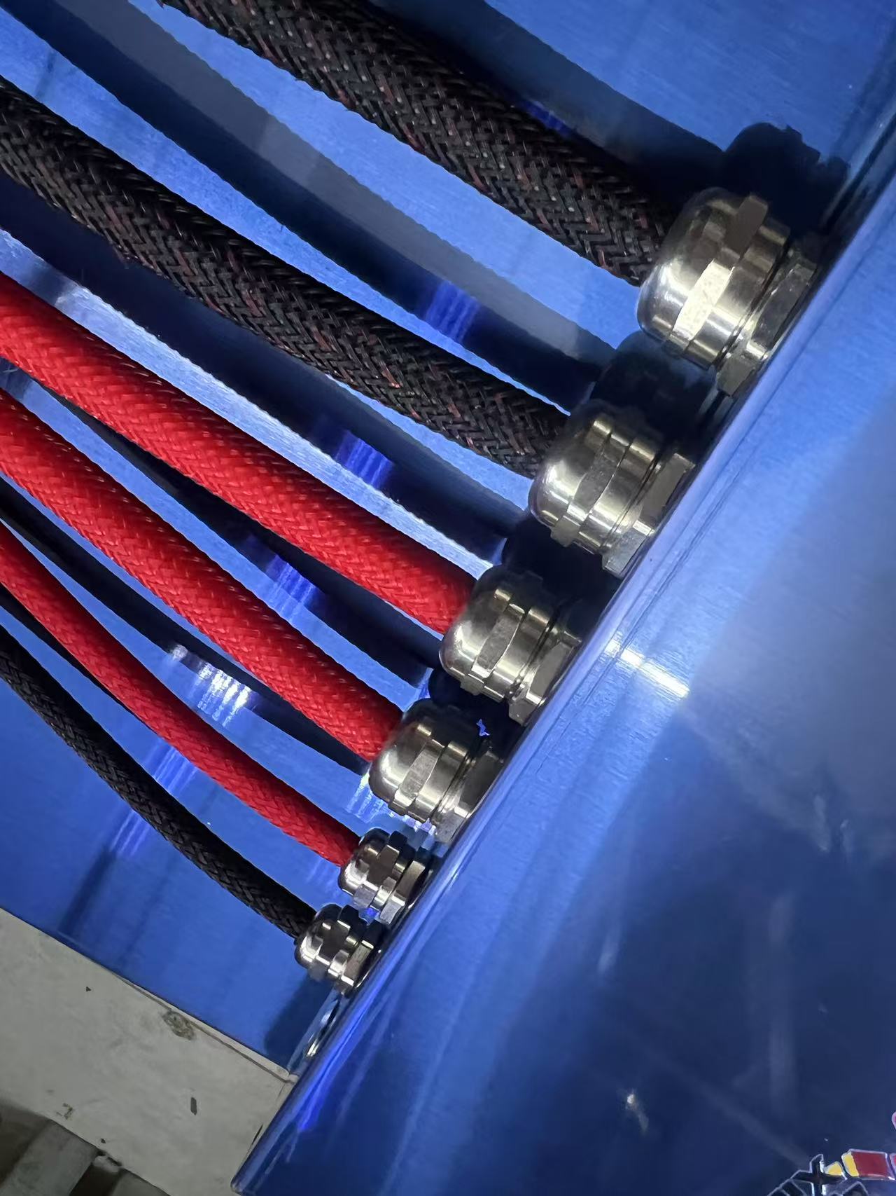 84v50ah BMS300a, 1800a peak